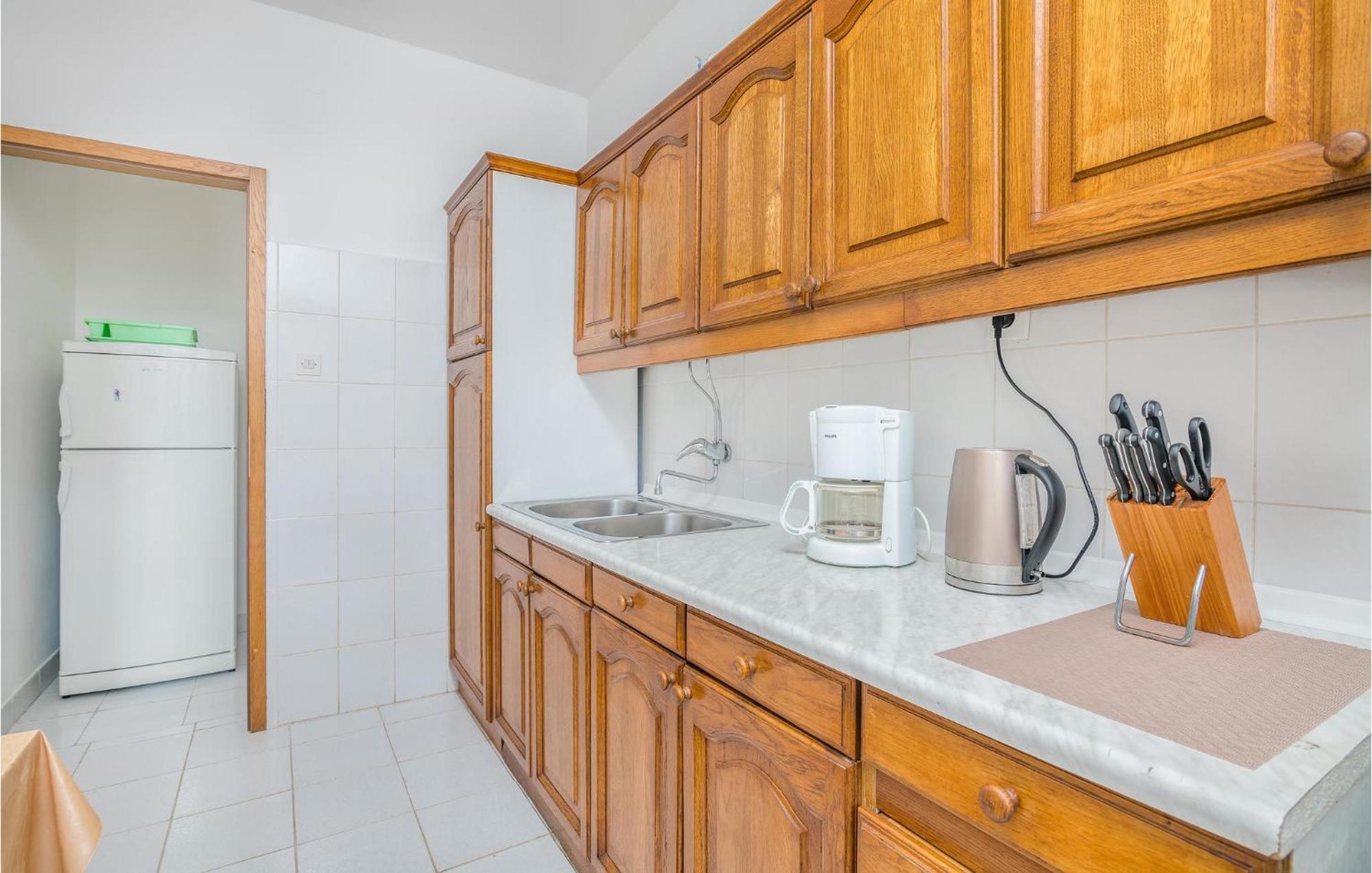Stunning Apartment In Malinska With Kitchen المظهر الخارجي الصورة