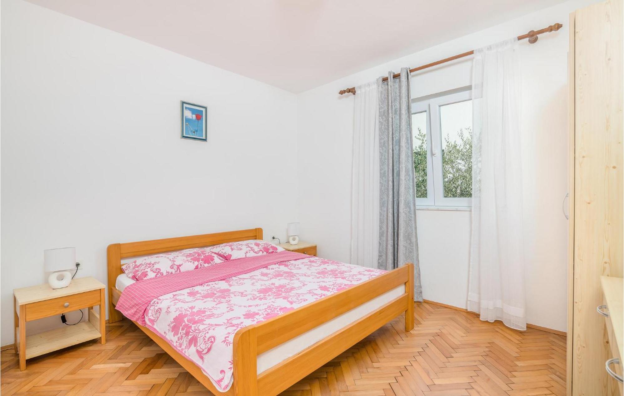 Stunning Apartment In Malinska With Kitchen المظهر الخارجي الصورة
